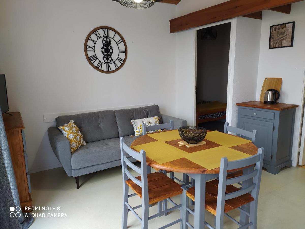 Logement 88 2-4 Personnes 500 M Plage Classe 2 Etoiles Dolus-d'Oleron Exterior photo